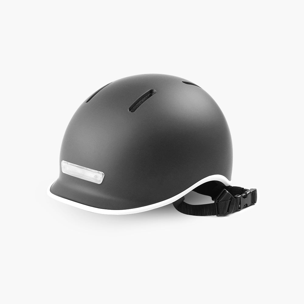 Casco elegante con luz