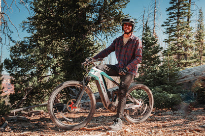 Cyclone X-250W Ebike de fibra de carbono con transmisión central