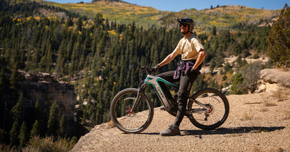 Cyclone X-250W Ebike de fibra de carbono con transmisión central